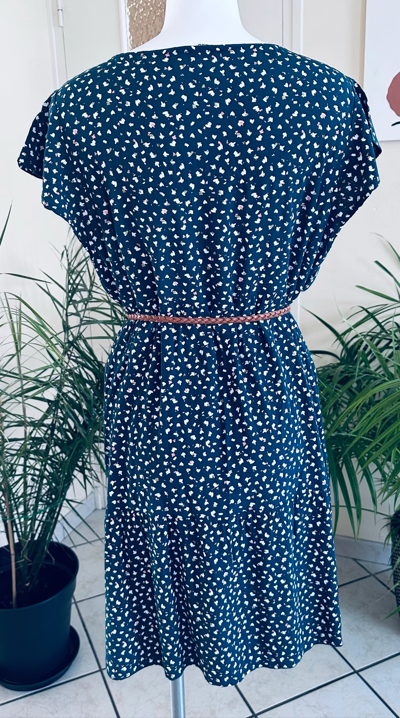 Flowy dress with dark green background print Size 46 (Excellent condition) – photo 5